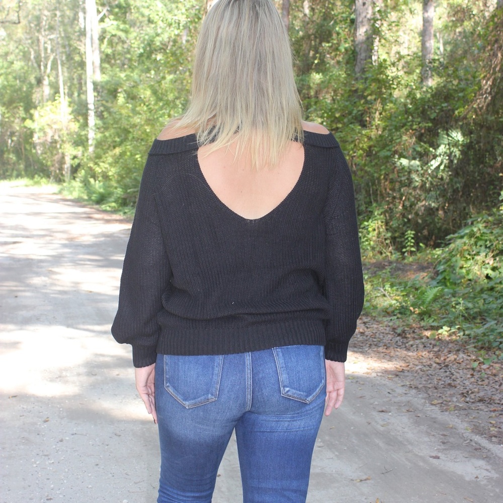 Need your attention black sweater